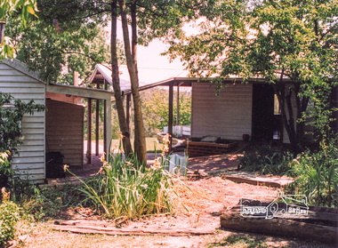 Photograph, Pavilion roof now joined with the main house, Eltham Living and Learning Centre, Oct 1994, 1994