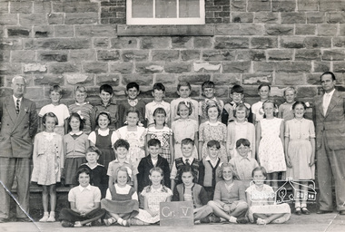 Photograph, Rural Photographic Service of Australia, Grade V, Eltham State School 209, Dalton Street, Eltham, 1953