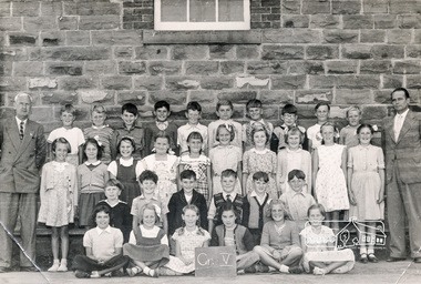 Photograph, Rural Photographic Service of Australia, Grade V, Eltham State School 209, Dalton Street, Eltham, 1953, 1953