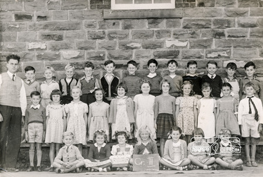 Photograph, Rural Photographic Service of Australia, Grade III, Eltham State School 209, Dalton Street, Eltham, 1953