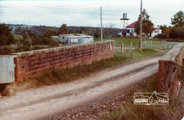 Photograph, Parsons Road Bridge over Maroondah Aqueduct near Margaret Street, Eltham, c.Jun 1981, 1981