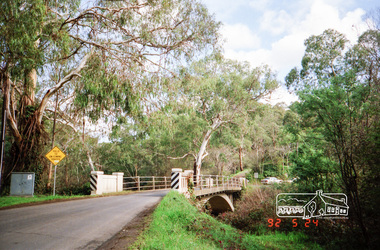 Photograph, Monash Bridge, Arthurs Creek Road, Hurstbridge, Eltham Heritage Tour, 24 May 1992, 24/05/1992