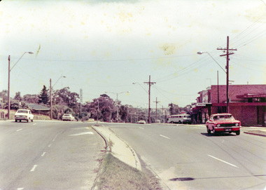 Photograph, Para Road and Main Road, Lower Plenty, c.1976, 1976c