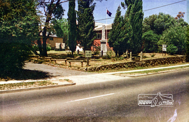 Photograph, Eltham RSL and Uniting Church, Main Road, Eltham, c.1979, 1979c