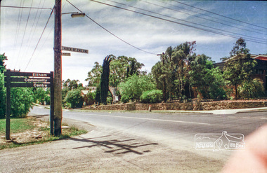 Photograph, Eltham RSL and Uniting Church, looking from cnr of Pitt Street and Main Road, Eltham, c.1979, 1979c