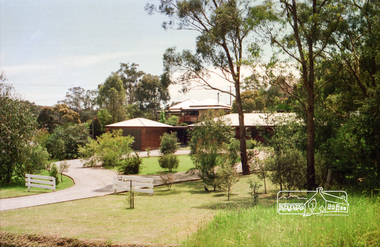 Photograph, 1-3 Mannish Road, Wattle Glen, c.1989, 1989c
