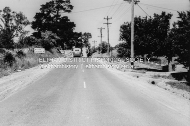 Photograph, Looking up Bridge Street to the intersection with Main Road, Eltham, February 1968, Feb 1968