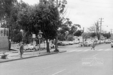 Photograph, Looking northwest acroos Main Road from near Arthur Street, Eltham, February 1968, Feb 1968