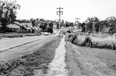 Photograph, Looking south along Main Road from just north of Elsa Court, Eltham, February 1968, Feb 1968