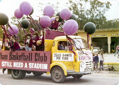 Photograph, Eltham Basketball Club, Eltham Community Festival Parade, Main Road opposite Wingrove Park, 4 August 1978, 04/08/1978