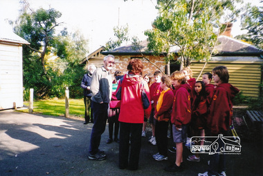 Photograph, Eltham Primary School students visit to Local History Centre, 728 Main Road, Eltham, 31 May 2011, 31/05/2011
