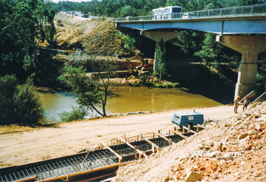Photograph, Fitzsimons Lane bridge duplication; 5 Mar 1991, 05/03/1991