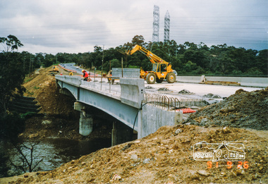 Photograph, Fitzsimons Lane bridge duplication; 26 Sep 1991, 26/09/1991