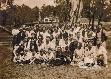 Photograph, Group from Brunswick ANA Lodge at Eltham, Nov. 1933