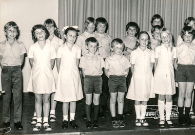 Photograph, School Concert, Primary Singing Group, Eltham Christian School, 1982, 1982