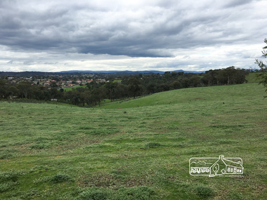 Photograph, Peter Pidgeon, View to Diamond Creek from Maroondah Aqueduct Trail just east of Godber Road, Eltham North, 3 Sept 2016, 5 Mar 2016