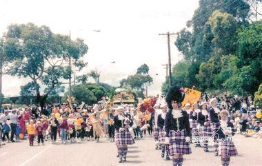 Photograph, Ruth H. Pendavingh, Eltham Festival, 1991