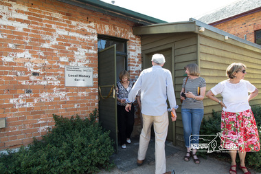 Photograph, Peter Pidgeon, Eltham Local History Centre Open Day, 4 March 2017, 4 Mar 2017
