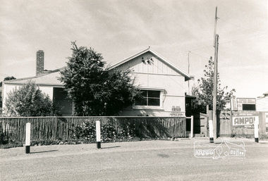 Photograph, Panton Hill Post Office, 27 Apr. 1968