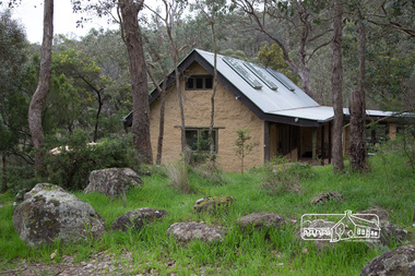 Photograph, Peter Pidgeon, Heritage Excursion; Laughing Waters, Laughing Waters Road, Eltham, 7 Sep 2013, 7 Sep 2013