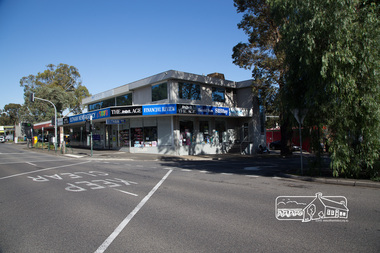 Photograph, Peter Pidgeon, Newsagency, Main Road, Eltham, 3 May 2017, 3 May 2017