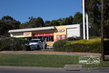 Photograph, Peter Pidgeon, BP Service Station, cnr Main Road and Beard Street, Eltham, 3 May 2017