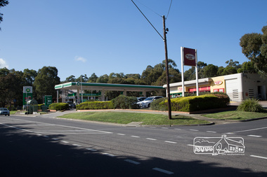 Photograph, Peter Pidgeon, BP Service Station, cnr Main Road and Beard Street, Eltham, 3 May 2017, 3 May 2017