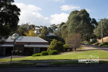 Photograph, Peter Pidgeon, Le Pine Funeral Home, cnr Main Road and York Street, Eltham, 20 May 2017, 20 May 2017
