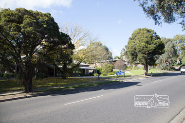 Photograph, Peter Pidgeon, Le Pine Funeral Home, cnr Main Road and York Street, Eltham, 20 May 2017, 20 May 2017