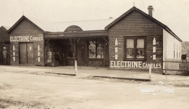 Photograph, Lloyd's Store, Main Road, Eltham, c.1916-c.1922, 1920c