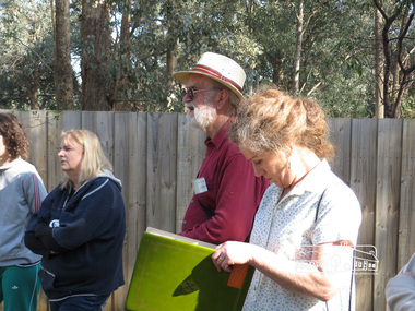 Photograph, Liz Pidgeon, Heritage Excursion; East of Eltham, 6 Sep 2014, 20 May 2017