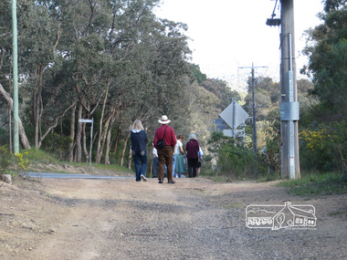 Photograph, Liz Pidgeon, Heritage Excursion; East of Eltham, 6 Sep 2014, 20 May 2017