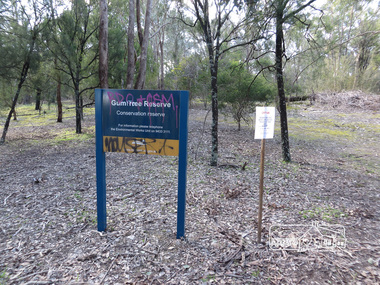 Photograph, Liz Pidgeon, Heritage Excursion; East of Eltham, 6 Sep 2014, 20 May 2017