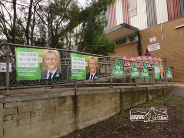 Photograph, Liz Pidgeon, Election Day, Eltham East Primary School, 2 July 2016
