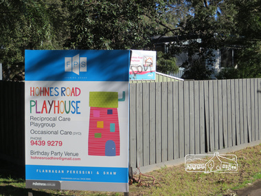 Photograph, Liz Pidgeon, Hohnes Road Playhouse, 1 July 2017