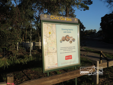 Photograph, Liz Pidgeon, Heritage Excursion; Eltham Lower Park, 1 July 2017