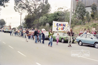 Photograph, Eltham Festival Parade, Nov 1982, 1982