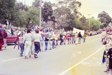 Photograph, Eltham Festival Parade, Nov 1982, 1982