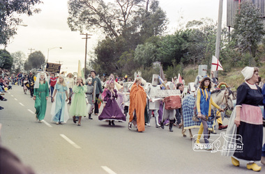Photograph, Eltham Festival Parade, Nov 1982, 1982