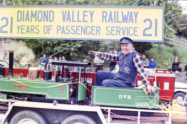 Photograph, Eltham Festival Parade, Nov 1982, 1982