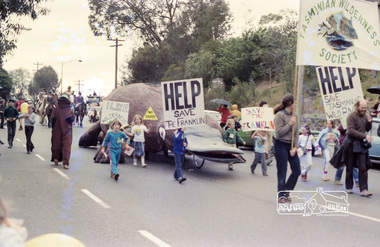 Photograph, Eltham Festival Parade, Nov 1982, 1982