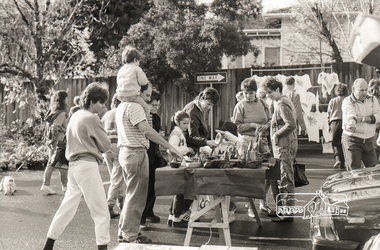 Photograph, Eltham Art and Craft Market June 1988, 1988