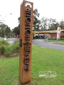 Photograph, Liz Pidgeon, Dedication of new Avenue of Honour Memorial, Main Road, Eltham, 2 June 2015, 2 June 2015