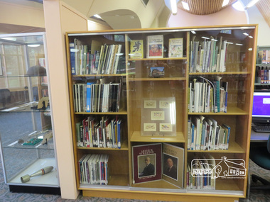 Photograph, Liz Pidgeon, Anzac Display at Eltham Library, 19 April 2016, 19 April 2016