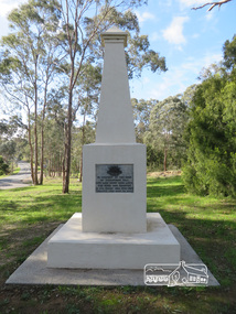 Photograph, Shire of Nillumbik World War One Memorials tour, 10 August 2016, 10 August 2016