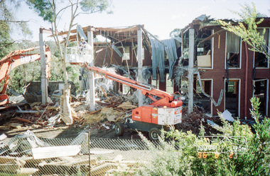 Photograph, Demolition of the former Shire of Eltham building, Main Road, Eltham, 2 Aug 1996, 1996