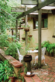 Photograph, Eltham built landscape, 7 Peter Street, 5 Jun 1990, 5 June 1990