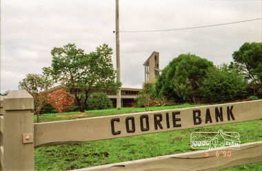 Photograph, Coorie Bank, 410 Eltham Yarra-Glen Road, Kangaroo Ground, 5 Jun 1990, 5 June 1990