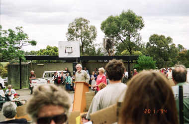 Photograph, Opening of Andrew Ross Museum, Kangaroo Ground, 20 Nov 1994, 20/11/1994