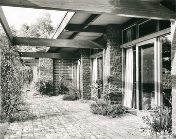 Photograph, Specialized Photographic Company Pty. Ltd, Ewinga, Sweeneys Lane, Eltham